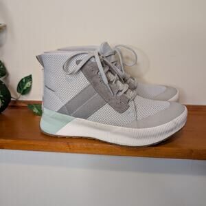Sorel Out & About Mid III Sneaker – Women’s 7.5 / Grey & Mint